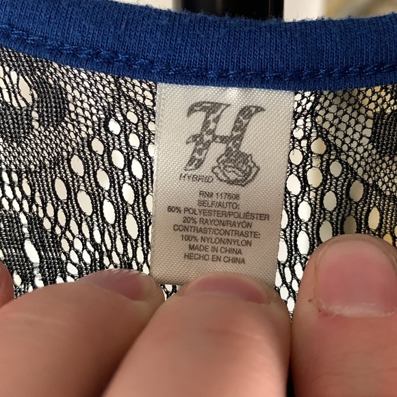 Hybrid Women’s Small Shirt - Picture 2 of 8